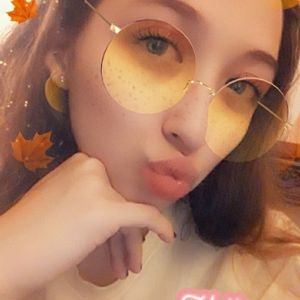 Meet your Posher, Madi